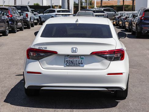 Used 2022 Honda Civic LX image 12