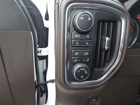 Used 2019 Chevrolet Silverado 1500 RST w/ All-Star Edition image 22