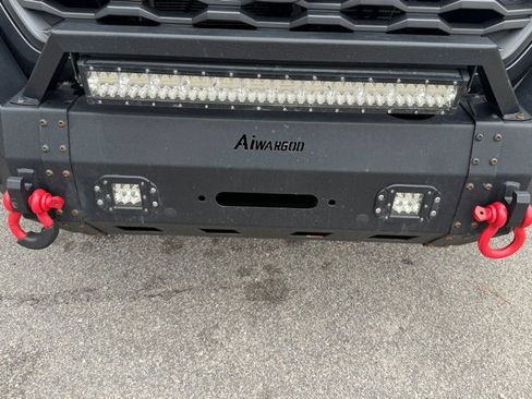 Used 2020 Toyota Tacoma TRD Off-Road w/ Technology Package image 3