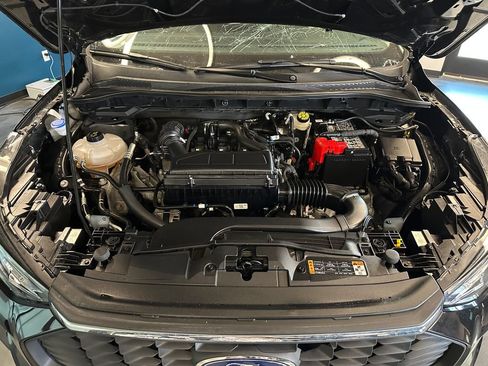 Used 2025 Ford Escape Active AWD/4WD image 22