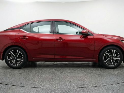 Used 2025 Nissan Sentra SV image 11