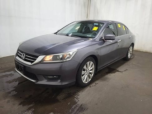 Used 2015 Honda Accord EX image 3