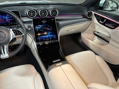 Used 2025 Mercedes-Benz C 300 4MATIC Sedan image 41