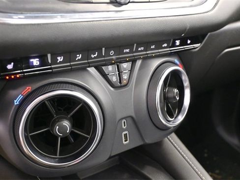 Used 2023 Chevrolet Blazer LT w/ Sound & Technology Package image 26