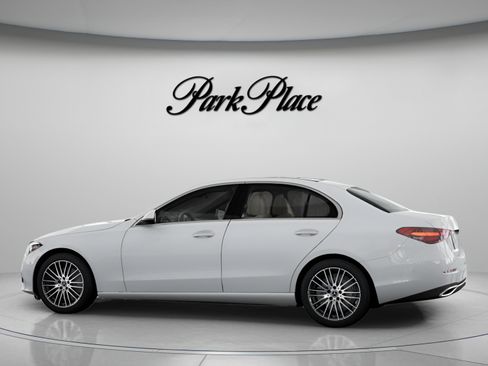 Used 2026 Mercedes-Benz C 300 Sedan image 9