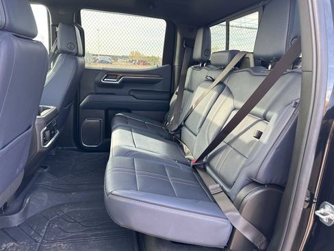 Used 2023 Chevrolet Silverado 1500 High Country w/ High Country Premium Package image 7