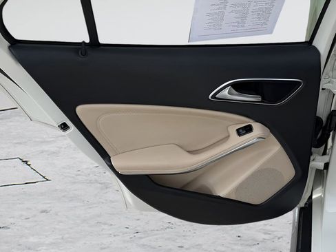 Used 2016 Mercedes-Benz GLA 250 image 20