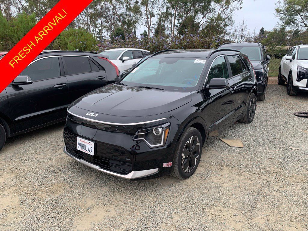 Certified 2023 Kia Niro Wind FWD image 1
