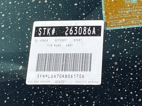 Used 2024 Honda Odyssey Sport image 11