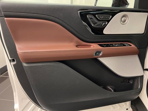 New 2026 Lincoln Aviator Reserve image 31