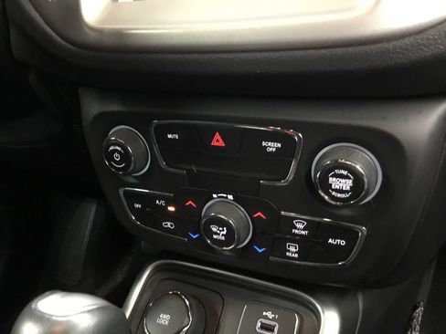 Used 2021 Jeep Compass Latitude AWD/4WD image 24
