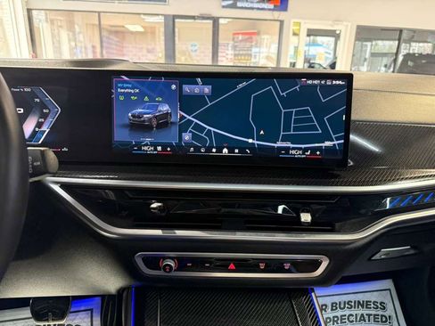 Used 2026 BMW X5 M60i image 18