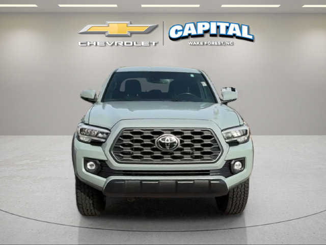Used 2022 Toyota Tacoma TRD Off-Road w/ Technology Package AWD/4WD image 9