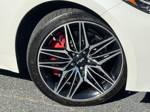 Used 2022 Kia Stinger GT2 w/ Red Interior Color Package image 9