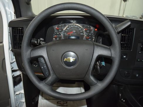 New 2025 Chevrolet Express 4500 w/ Power Convenience Package image 23