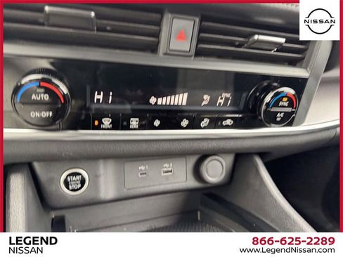 Certified 2023 Nissan Rogue SV image 29