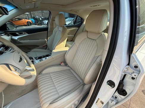 Used 2026 Genesis G70 2.5T Prestige RWD image 8