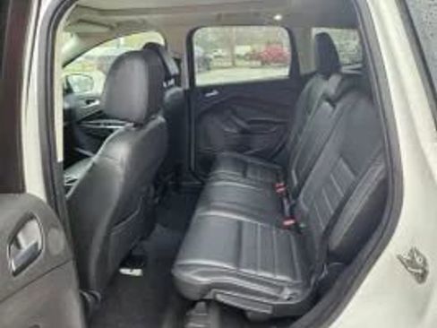 Used 2016 Ford Escape Titanium image 22