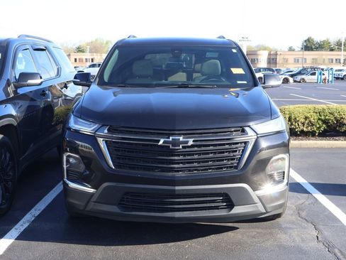Used 2023 Chevrolet Traverse LS w/ Midnight/Sport Edition image 2