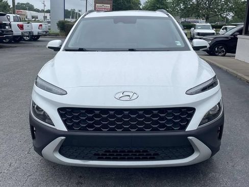 Certified 2022 Hyundai Kona SEL w/ Convenience Package FWD image 2