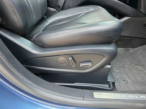 Used 2018 Lincoln MKX Reserve image 13