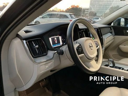 Certified 2023 Volvo XC60 B5 Plus w/ Protection Package Premier image 16