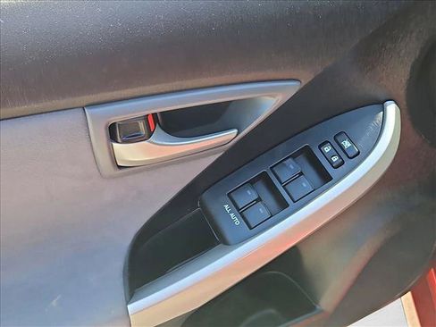 Used 2015 Toyota Prius Three FWD image 11