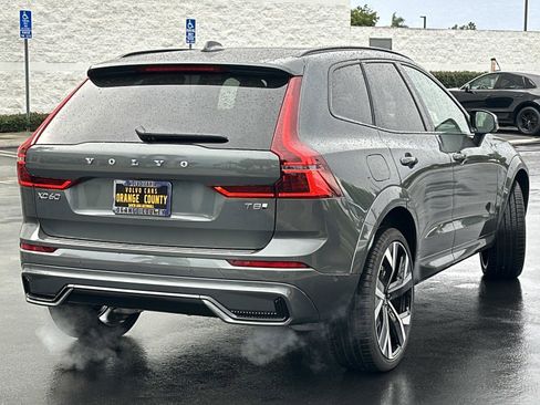 New 2026 Volvo XC60 T8 Ultra w/ Climate Package image 4