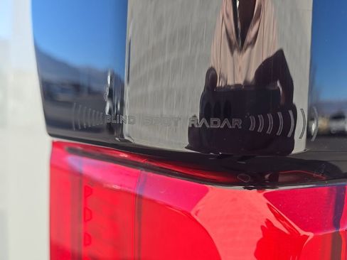 Used 2025 Ford F350 Platinum image 16