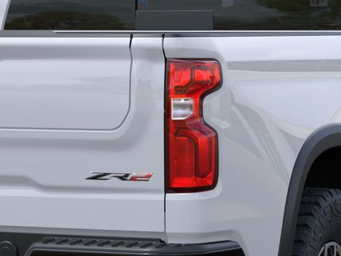 New 2026 Chevrolet Silverado 1500 ZR2 w/ LPO, Dark Essentials Package AWD/4WD image 11