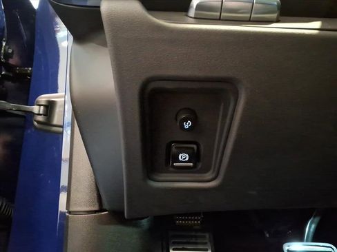 New 2025 Chevrolet Corvette E-Ray w/ ZER Performance Package image 18