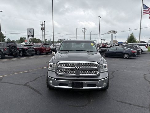Used 2015 RAM 1500 Laramie w/ Convenience Group AWD/4WD image 3