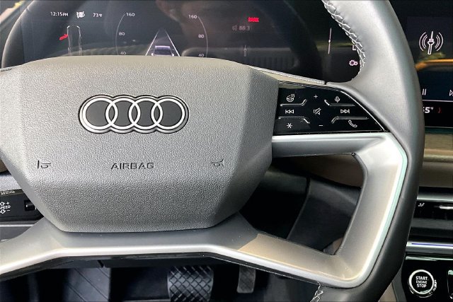 Used 2025 Audi Q5 Premium w/ Convenience Package AWD/4WD image 12