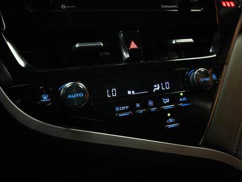 Used 2023 Toyota Camry LE image 21