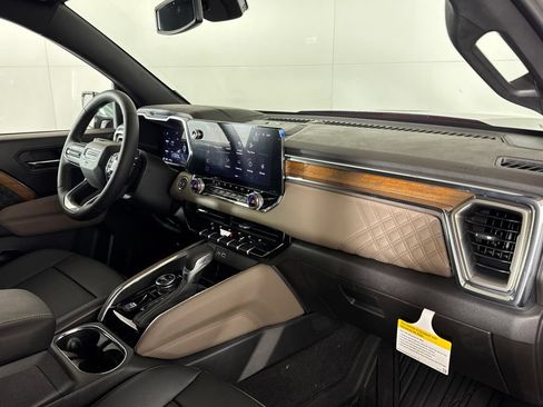 New 2026 GMC Canyon Denali w/ LPO, Black Badging Package AWD/4WD image 33