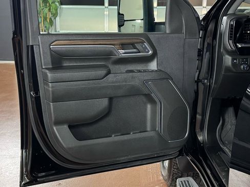 Used 2024 Chevrolet Silverado 2500 LT w/ Convenience Package AWD/4WD image 15