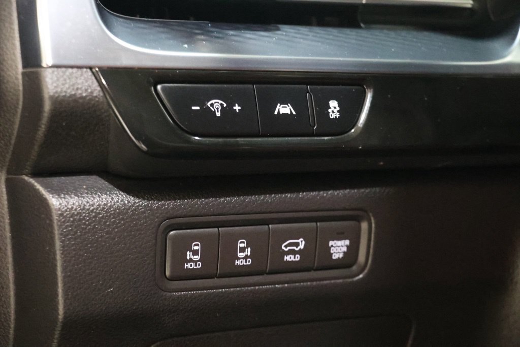 Used 2024 Kia Carnival SX Prestige FWD image 20