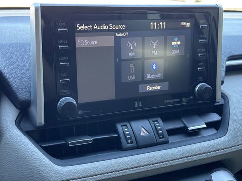 Used 2020 Toyota RAV4 XLE Premium image 23