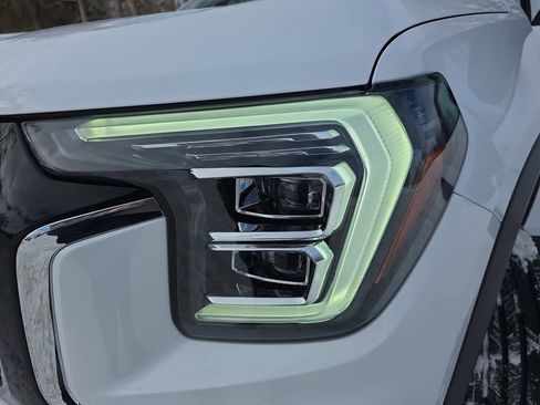 New 2026 GMC Terrain Elevation w/ LPO, Floor Liner Package image 31