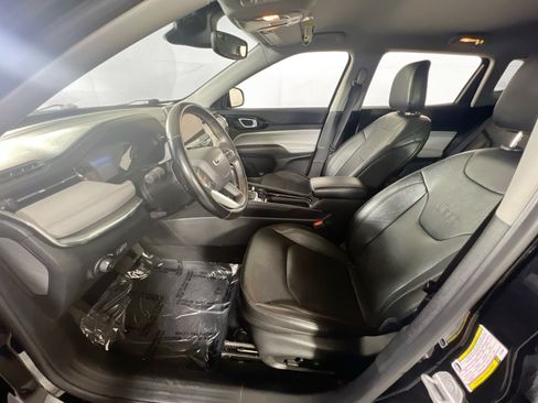 Used 2022 Jeep Compass Limited AWD/4WD image 19