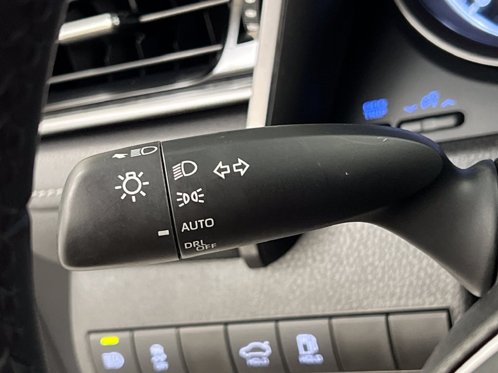 Used 2023 Toyota Camry SE w/ Convenience Package FWD image 47