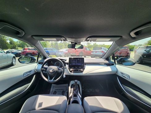 Used 2020 Toyota Corolla SE w/ Body Protection Package FWD image 9