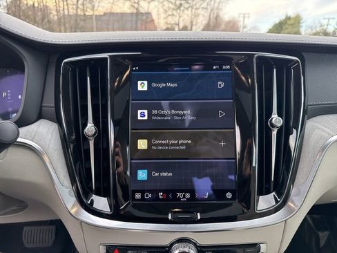 Used 2024 Volvo S60 B5 Ultimate w/ Climate Package image 15