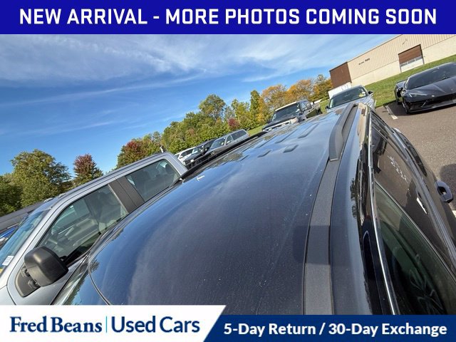Used 2026 GMC Acadia Elevation w/ Elevation Premium Package FWD image 7