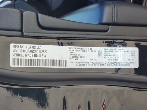 Used 2022 Jeep Grand Cherokee Laredo X image 27