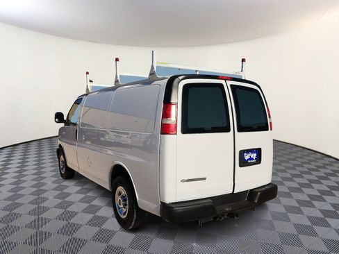 Used 2012 Chevrolet Express 2500 Work Van w/ Cold Climate Package image 3