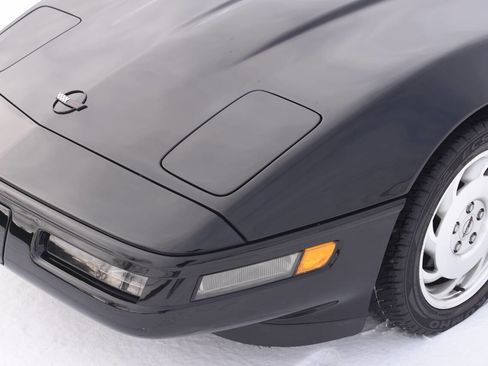 Used 1994 Chevrolet Corvette Convertible image 23