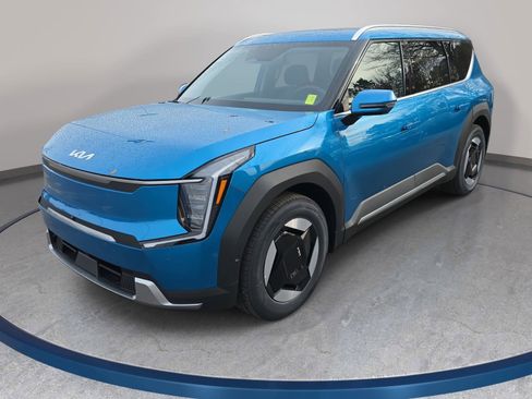 New 2026 Kia EV9 Wind AWD/4WD image 1