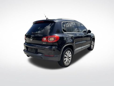 Used 2011 Volkswagen Tiguan 2WD image 5