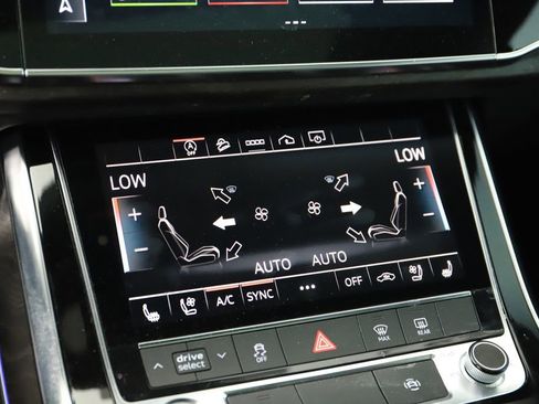 Used 2022 Audi Q8 Premium Plus AWD/4WD image 24
